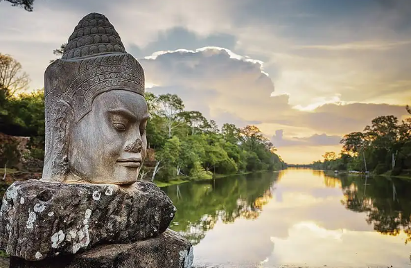 Profundizando el legado monumental Khmer