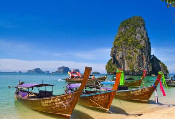 Últimos destellos en las playas de Indochina